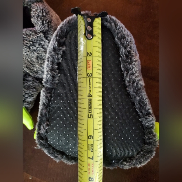 Capelli New York Kids Monster Claw Slippers size: 10/11 - Picture 5 of 5